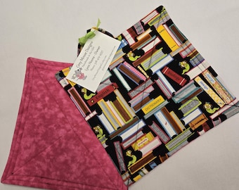 Agarraderas acolchadas para amantes de los libros: Juego de salvamanteles de algodón hecho a mano