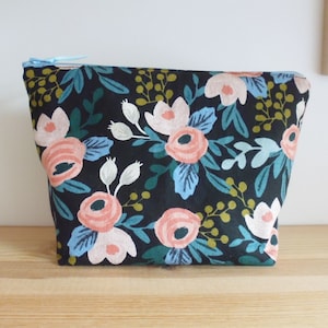Trousse Maquillage en Lin Fleuri et Intérieur coton enduit