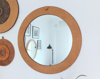 Handmade Leather Round Wall Mirror, Leather Circle Mirror Wall Decor , Boho Round Mirror, Unique Wall Decoration, Boho Decoration