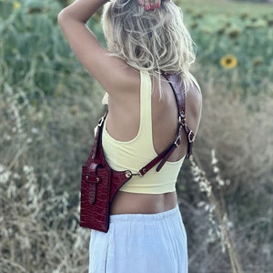 Krokoprägung Leder Frau Holster Tasche Handgefertigte Leder Schultertasche Leder Festival Tasche Brennender Mann Holster Leder Frau Harness Tasche