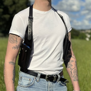 Schwarze Leder Holster Tasche, schwarze Leder Umhängetasche, Leder Festival Tasche, Reisetasche, Harness Tasche, Westentasche, Geschenk für Mann