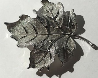 Signed Trifari Silvertone Leaf Fashion Brooch Pin