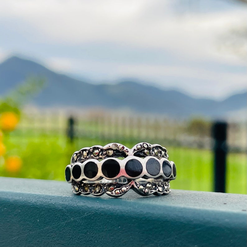 Vintage Sterling Silver Ornate Marcasite Black Onyx Ring Size 7.5 Weighs 6.0g