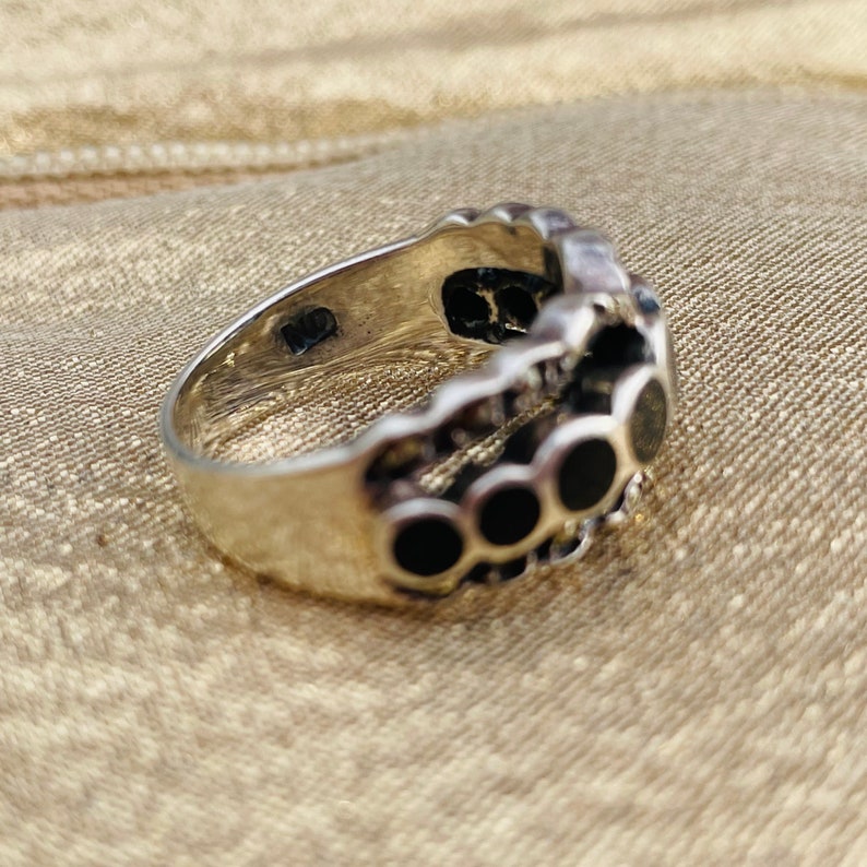 Vintage Sterling Silver Ornate Marcasite Black Onyx Ring Size 7.5 Weighs 6.0g