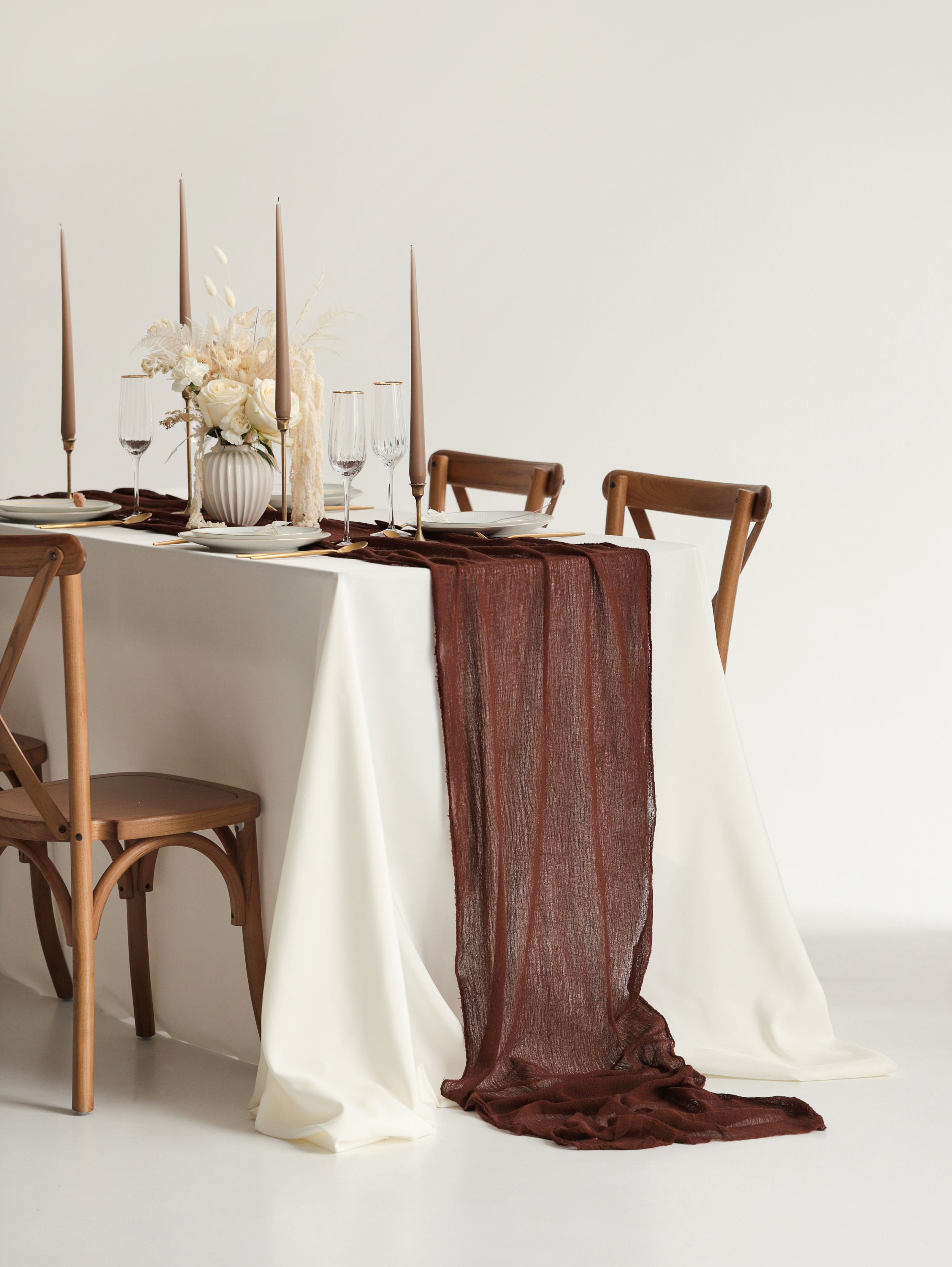 Runner da tavolo rosso da 305 x 250 cm lungo Natale per feste in tessuto antimacchia liscio decorazione per matrimoni feste di compleanno banchetti di laurea fidanzamento decorazione da 15 pezzi