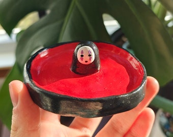 Porte-bijoux fait main « Spirited Away » en argile Kaonashi No Face