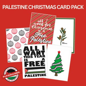 以下が含まれることがあります： 「Palestine Christmas Card Pack」と書かれたクリスマスカードのパック。オーナメント、オリーブの枝、クリスマスツリーなどのお祝いのデザインが特徴で、「Free Palestine」というフレーズが添えられています。