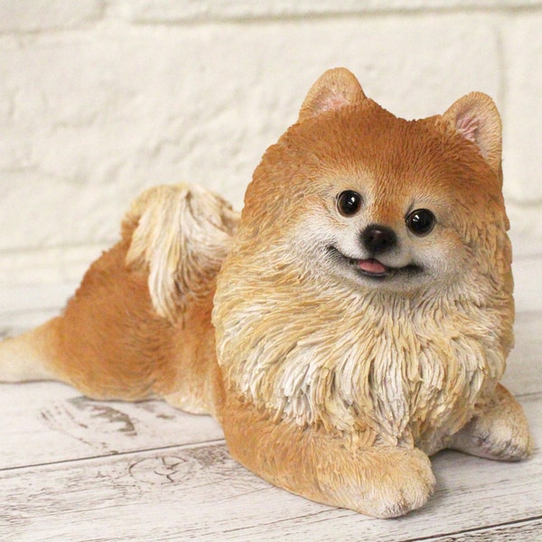Lying Down Pomeranian Dog Figurine Statue Lifelike Animal Home Garden Decor Resin Collectible Outdoor Sculpture Lawn Patio Accents Yard