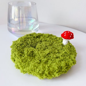 Cottagecore Untersetzer, Moospilz-Häkeluntersetzer, handgehäkeltes Gras-Schmuckstück, Naturinspiriertes Dekor, Geschenk für Zuhause