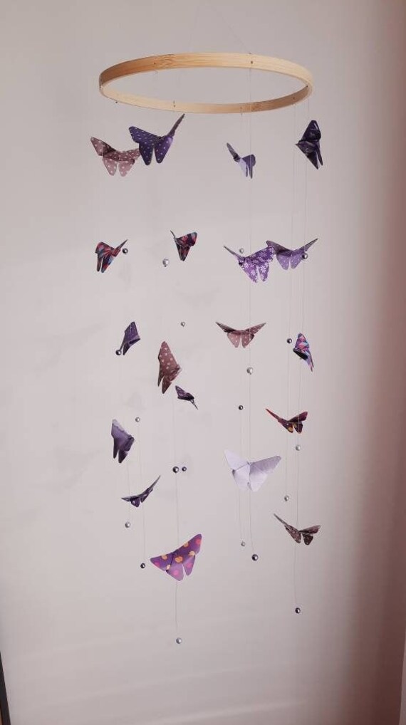 005-Mobile Bébé Origami Nuée de Papillons Monochrome