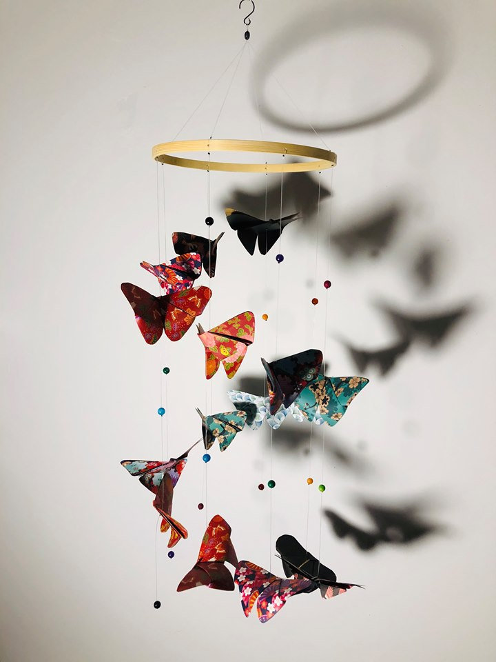 020 - Mobile Bébé/Suspension Hélice de Papillons Arc en Ciel