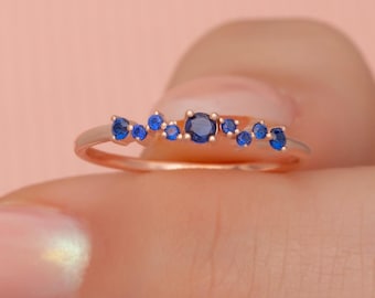 Dainty Cluster 14K Solid Gold Ring, Minimal Floral Stackable Band for Women