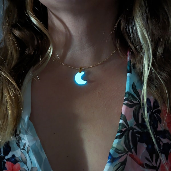 Collier de lune brillant dans le noir, meilleur cadeau pour fille, meilleur cadeau pour femme, un cadeau magique pour des occasions spéciales, cadeau d'amour, cadeau d'ami