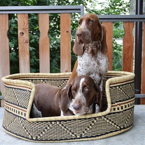 Cama para cachorro Bolga tecida à mão: Cama natural para animais de estimação