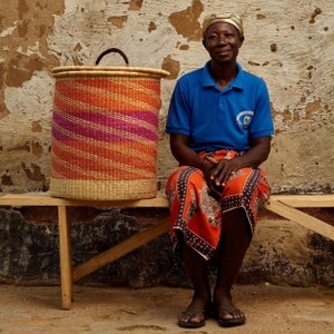 Handwoven Laundry Basket with Lid – Eco-Friendly Storage for Towels, Clothes, Bathroom and Bedroom