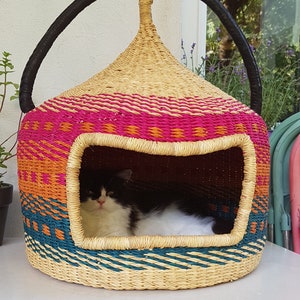 Cat Bed, Pet Bed, Cat Basket, Ped Furniture, Handmade Cat Bed,Bolga Basket, African Basket