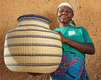 Damson Flower Basket, Flower Pot Basket, Decor Basket, Bolga Basket, African Basket, Handmade Basket, Handwoven Pot Basket,Storage Basket