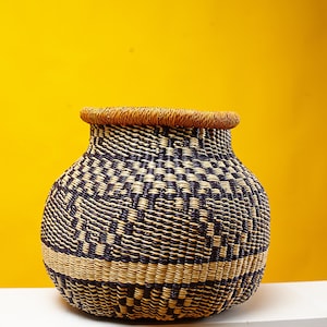 Flower Basket, Flower Pot Basket, Decor Basket, Bolga Basket, African Basket, Handmade Basket, Handwoven Pot Basket,Storage Basket