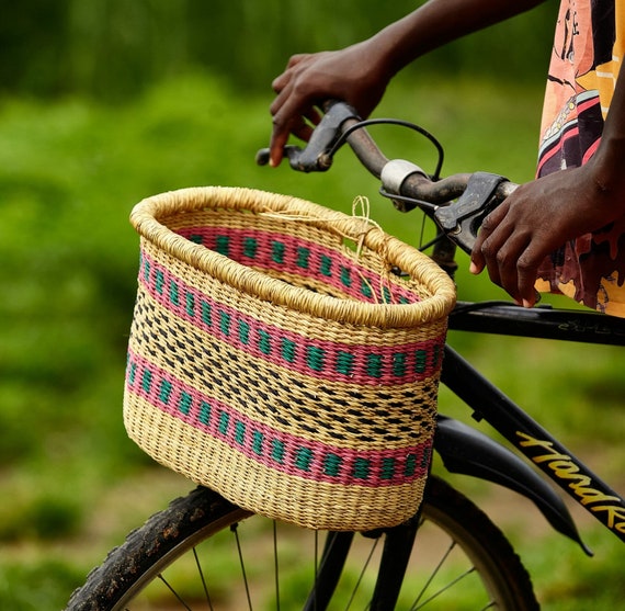 Cesta para bicicleta Rosery con correas de cuero