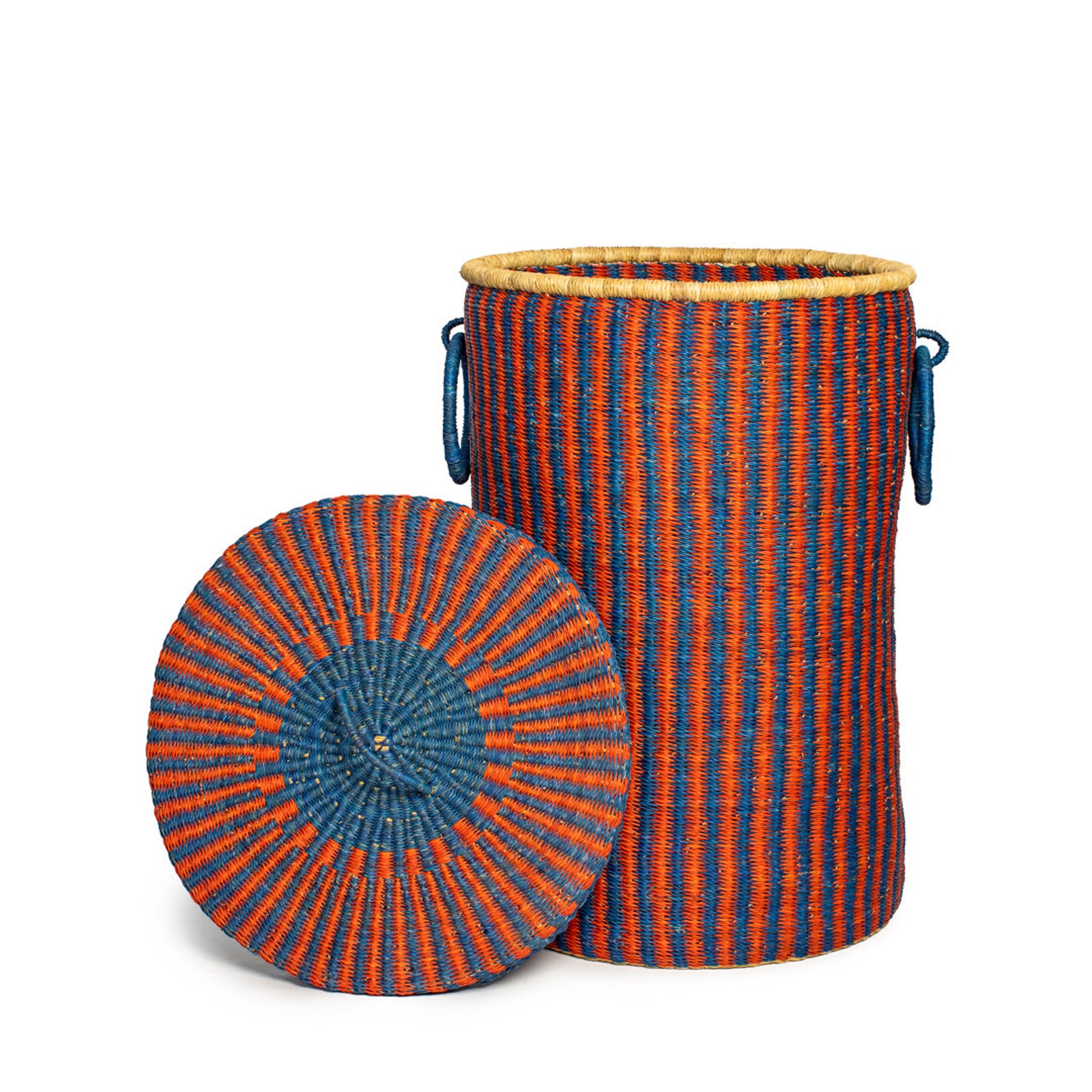 Handwoven Lidded Laundry Basket: Eco-Friendly Elephant Grass Storage