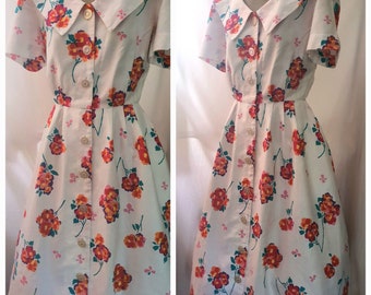 1980s does 1940s geranium print cotton dress on Liz Claiborne label. Waist 26"