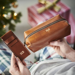 Trousse de rasage en cuir personnalisée et housse de rasoir - Cadeau de Noël parfait pour papa, grand-père ou frère. Étui de voyage en cuir de luxe fait main