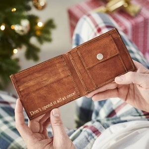 Cartera de cuero personalizada para hombre: regalo de Navidad para adolescentes: cuero natural, regalo hecho a mano para hijo, adolescente, papá imagen 4