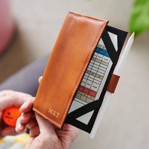 Personalisierter Leder Golf Score Kartenhalter - personalisiertes Golfgeschenk, handgefertigtes Geschenk für Golfer, luxuriöse Geschenkbox mit Bändern