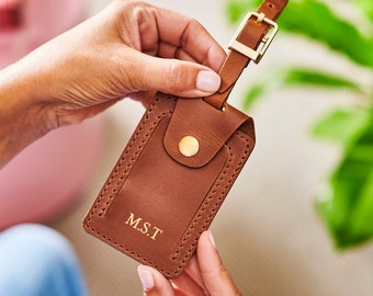 Handmade Luxury Leather Luggage Tag with Personalisation - Perfect Christmas Gift for Travel Lover, Dad, Grandad, Secret Santa, Gift Box