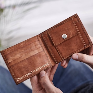 Cartera de cuero personalizada para hombre: regalo de Navidad para adolescentes: cuero natural, regalo hecho a mano para hijo, adolescente, papá imagen 3