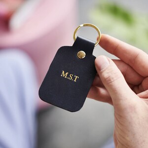 Handmade Leather Keyring with Personalisation - Perfect Christmas Gift for Dad, Grandad. Handmade, Luxury Leather, Gift Box image 4