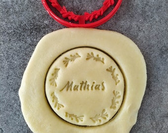 Olive branch cookie cutter - Round - Customizable with name | Designed and made for you