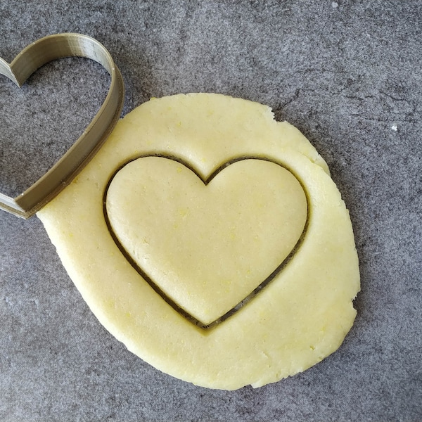 Heart Cookie Cutter - Alle Größen - Einfache Kontur | Entworfen und hergestellt in Frankreich