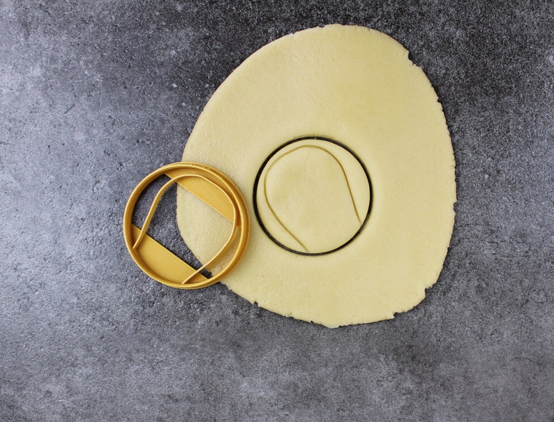 Cortadores de galletas con temática de tenis: raqueta, pelota de tenis, cancha, silla de árbitro imagen 6