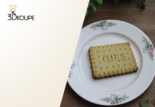 PivoFix® クッキーカッター – 文字と枝のデザイン – ハンドル付き