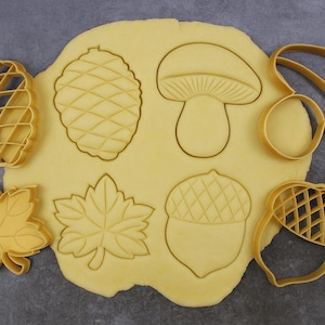 Autumn-themed cookie cutters: Mushroom, Leaf, Acorn, Pinecone