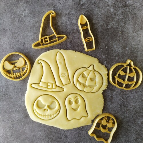 5 Halloween Cookie Cutters Set / Creepy Cake Cutter Etsy