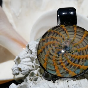 Amazing Lampwork Pendant- Blacklight Reactive AND Glows in the Dark!