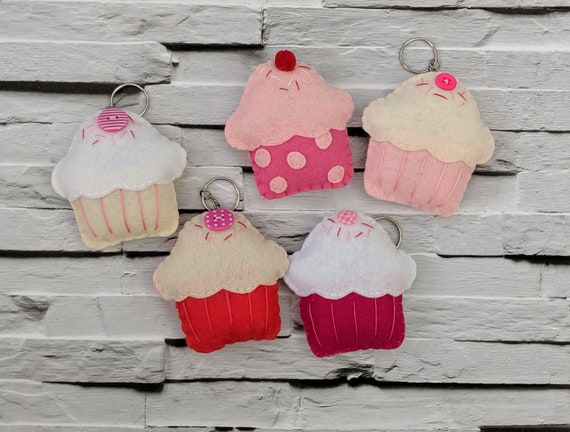 Cute Cupcake Keychains, Party Favour Pack of 5. Kids Party Favours. Cute Cupcake Keychains, Party Favour Pack of 5. Kids Party Favours.