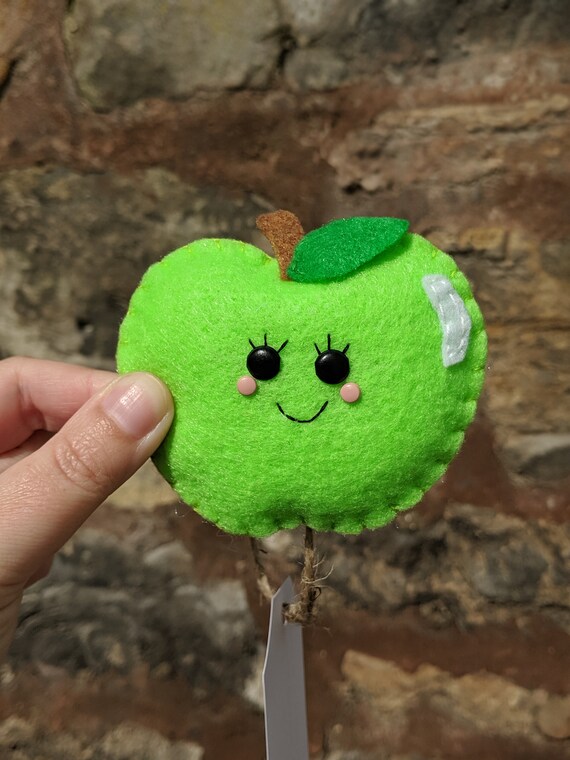 Kawaii Happy Apple Keychain / Keyring - Teacher Appreciation Gift Kawaii Happy Apple Keychain / Keyring - Teacher Appreciation Gift