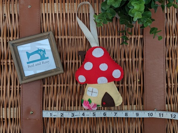 Toadstool Tooth Pillow, Fairy House Tooth Pillow, Tooth Holder, Tooth Keepsake, Child's Keepsake, Felt Fairy House, Girl Tooth. Toadstool Tooth Pillow, Fairy House Tooth Pillow, Tooth Holder, Tooth Keepsake, Child's Keepsake, Felt Fairy House, Girl Tooth.