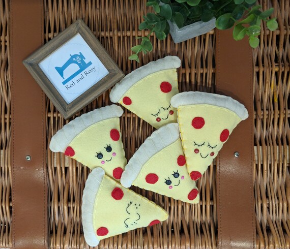 Super Fun Kawaii Felt Pizza Garland - perfect for Pizza Lovers! Perfect Stocking Filler. Super Fun Kawaii Felt Pizza Garland - perfect for Pizza Lovers! Perfect Stocking Filler.