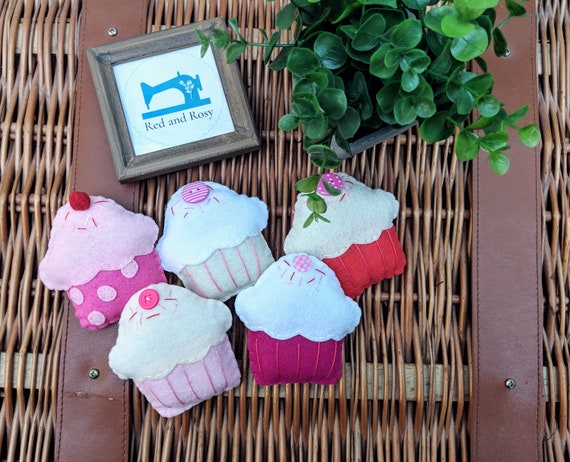 Felt Cupcake Garland - Pink Cupcake, Cupcake Bunting, Cupcake Decor, Cupcake Gift, Party Cupcake Decor, Nursery Cupcake Decor Felt Cupcake Garland - Pink Cupcake, Cupcake Bunting, Cupcake Decor, Cupcake Gift, Party Cupcake Decor, Nursery Cupcake Decor