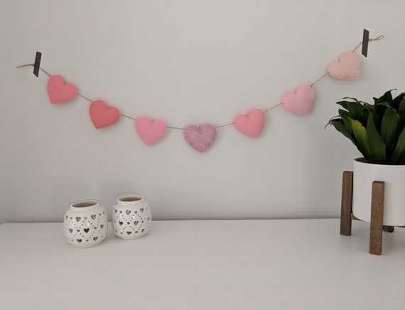 Pink Ombré Heart Garland, Large Felt Glitter Heart Garland, Valentine's Garland, Heart Nursery Decor, Baby Shower Love, Valentine's Decor. Pink Ombré Heart Garland, Large Felt Glitter Heart Garland, Valentine's Garland, Heart Nursery Decor, Baby Shower Love, Valentine's Decor.