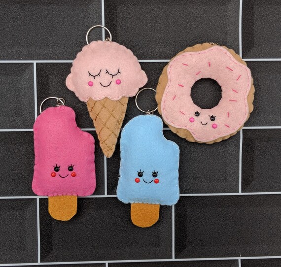 Kawaii Felt Food Key Chains, Party Favour Pack of 4. Kawaii Keyrings including Donut, Ice Cream and Ice Lolly's. Kawaii Felt Food Key Chains, Party Favour Pack of 4. Kawaii Keyrings including Donut, Ice Cream and Ice Lolly's.