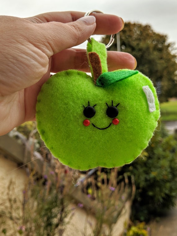 Cute Felt Kawaii Happy Apple Keychain / Keyring - Apple Gift, friend gift, Kawaii Apple, Felt Apple, Apple Lover Cute Felt Kawaii Happy Apple Keychain / Keyring - Apple Gift, friend gift, Kawaii Apple, Felt Apple, Apple Lover