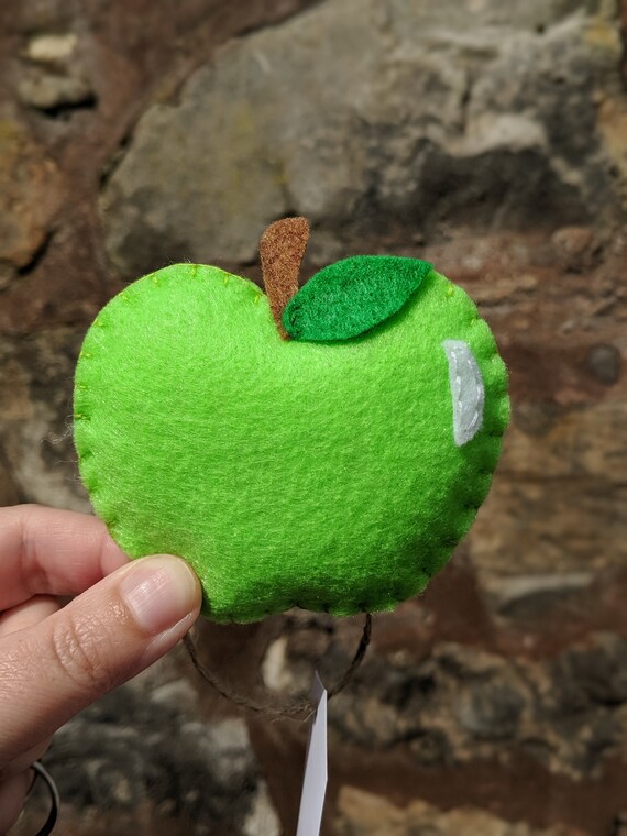 Apple Keychain / Keyring - Teacher Appreciation Gift Apple Keychain / Keyring - Teacher Appreciation Gift