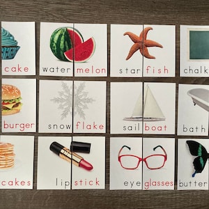 Può includere: Un set di 12 flashcard con immagini e parole per imparare la fonetica. Le parole sono divise in due parti, la prima parte su una carta e la seconda parte su un'altra carta. Le parole includono: cup cake, water melon, star fish, chalk board, hamburger, snow flake, sail boat, bath tub, pancakes, lipstick, eye glasses, butterfly.