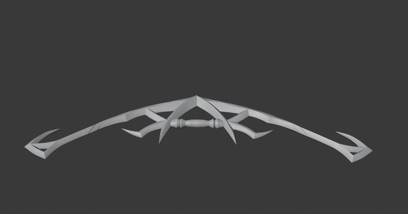 K&ouml;nnte beinhalten: Ein silberfarbener Bogen mit komplizierten, scharfen und eckigen Designs. Der Bogen besteht aus einem glatten, metallischen Material und hat einen Griff in der Mitte.