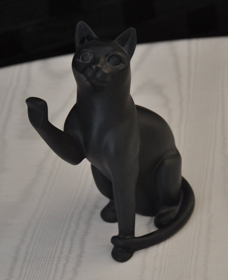 large black cat statue